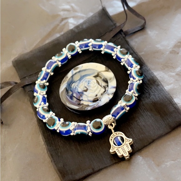NWT Evil Eye Protection Stretch Bracelet - Hamsa Hand of Fatima Beaded Amulet - Picture 2 of 6